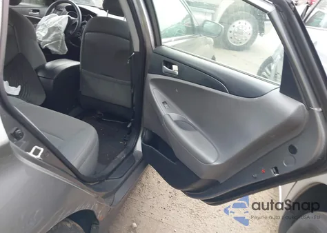 2013 Hyundai Sonata Gls z USA, uszkodzony, nr VIN 5NPEB4AC2DH675440